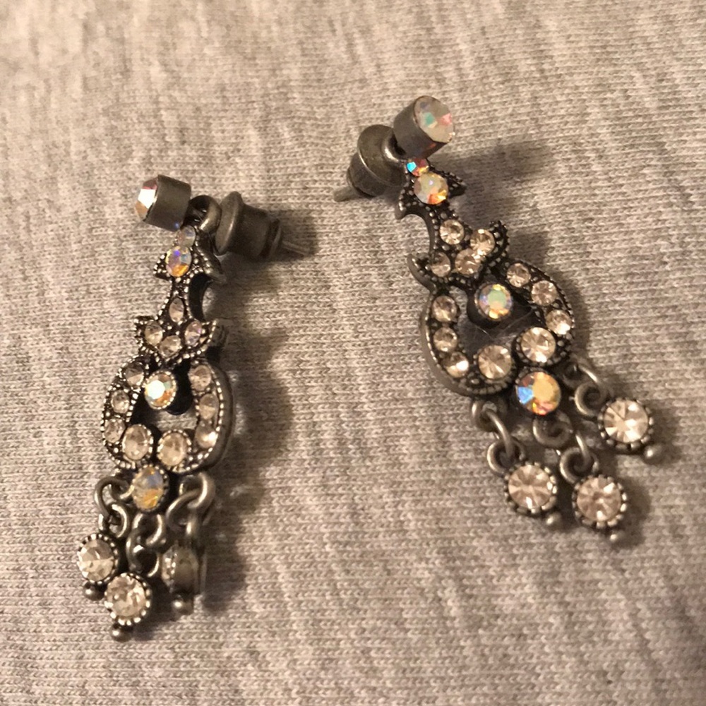 Dangle earrings - Picture 3 of 3